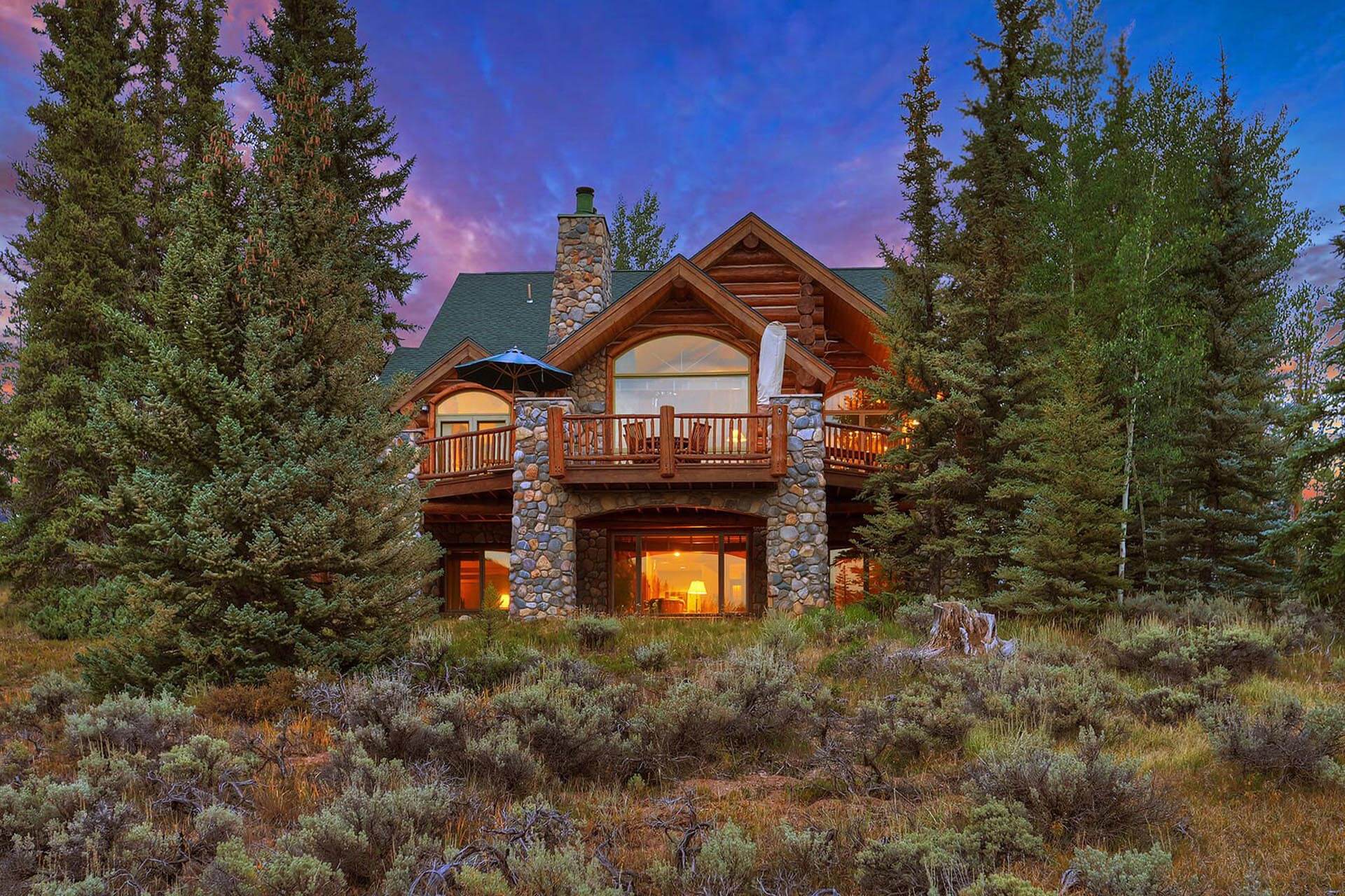 Luxury Vacation Rental Home: Silverthorne, Copper Mountain, Hot Tub, near  skiing, golfing, views, – Summit Luxury Estates